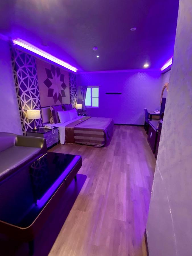 Huang Xing Motel Pingtung Exterior photo